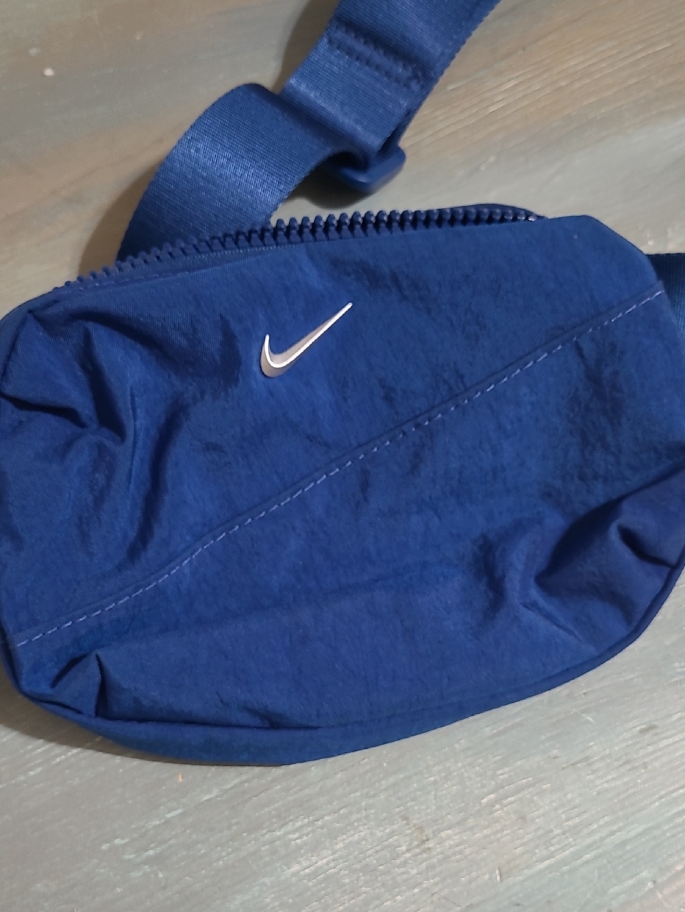 Nike Fanny Pack - Picture 2 of 4
